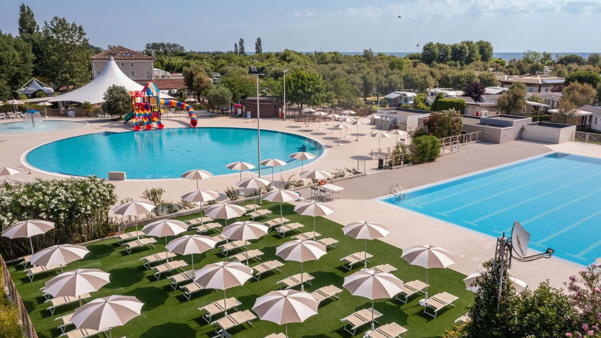 Hotel Glamping Lido Di Pomposa Italia